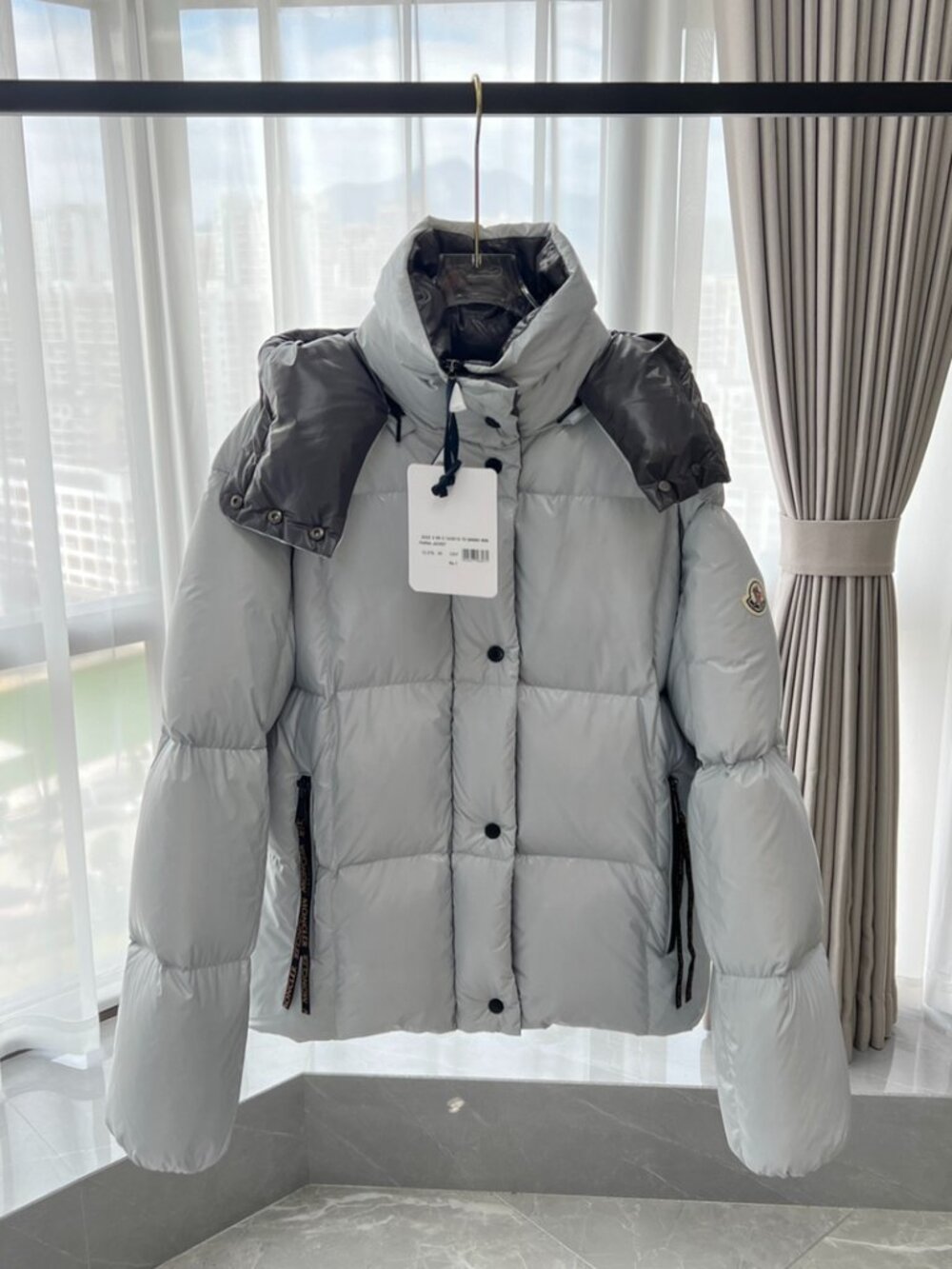 Moncler Parana Short Down Jacket